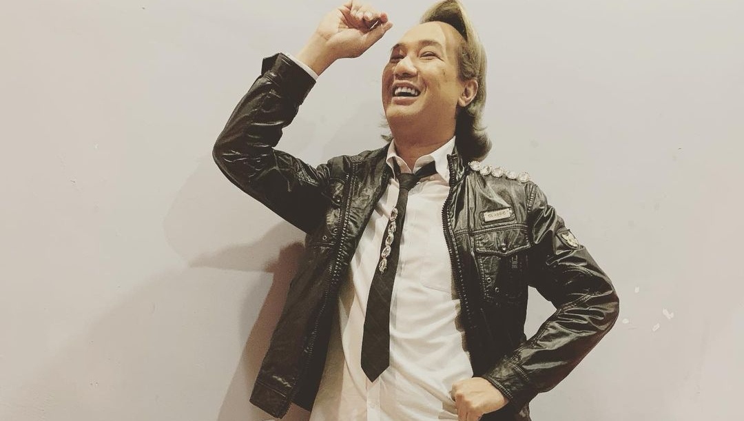 Kelly Azman Kalis Kecaman