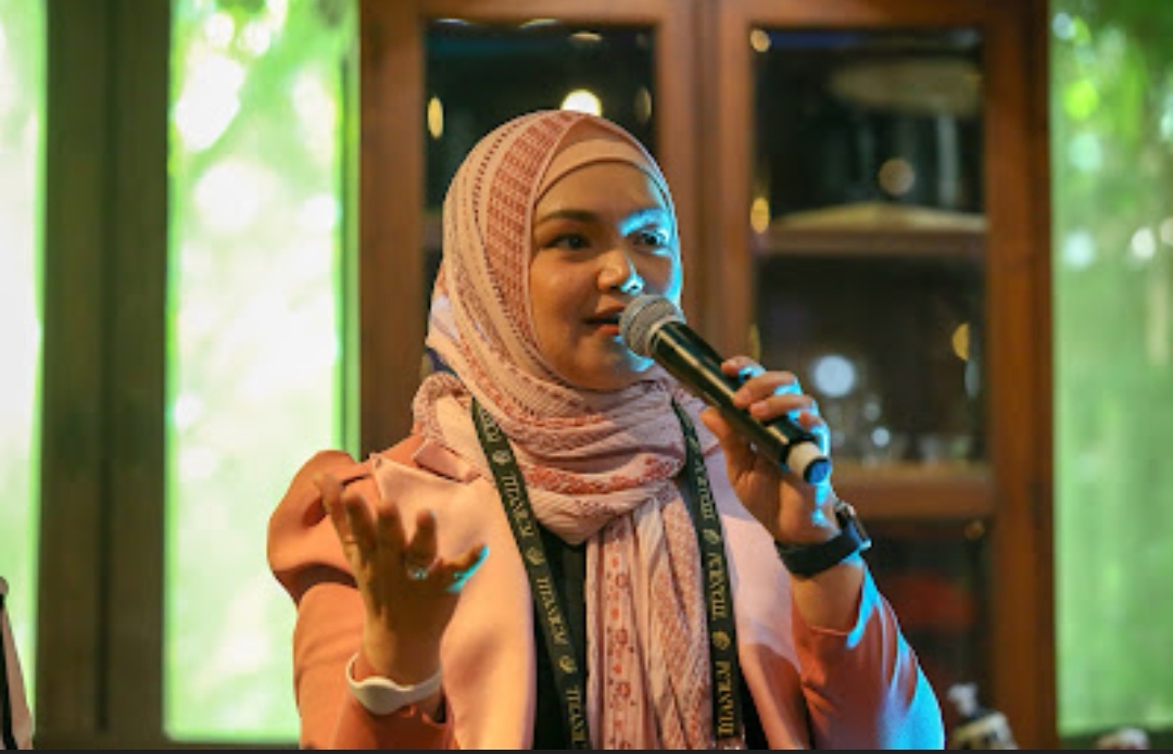 Siti Seronok Kembali Belajar Bersama RichWorks