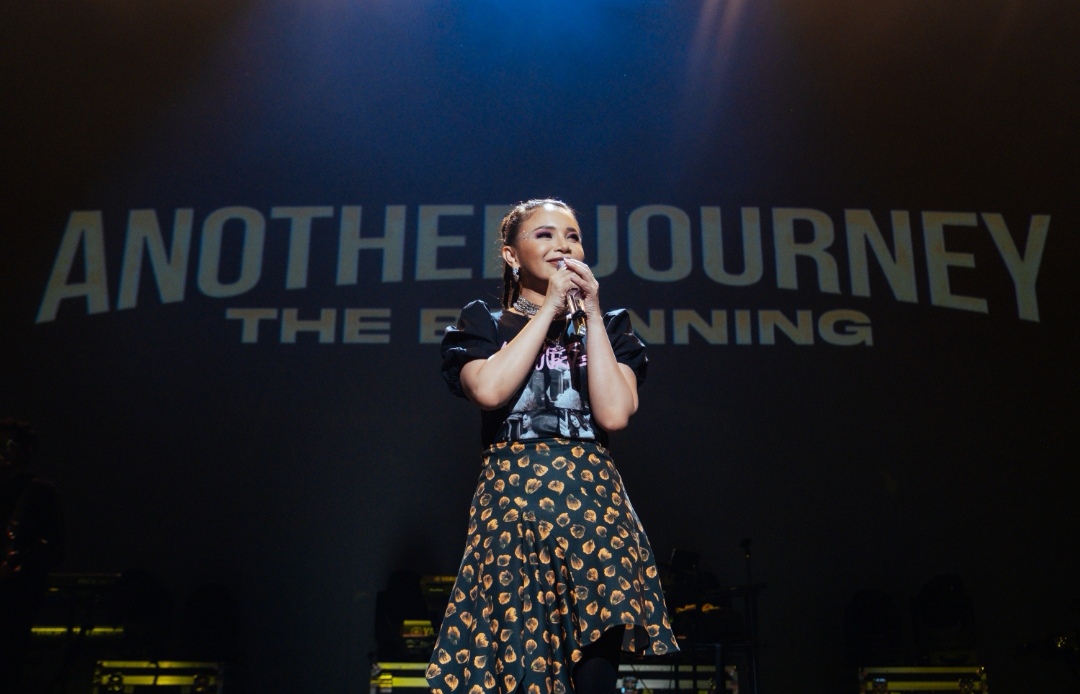 Kuasa Magnet Rossa : Dua Malam Yang Sesak Manusia Dan Memori